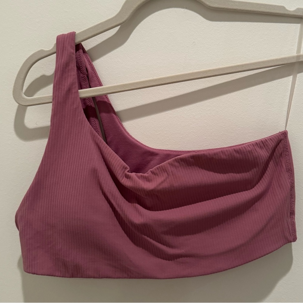 Lululemon Ribbed Nulu Asymmetrical Yoga Bra *Light Support, A/B Cup-/Size 12